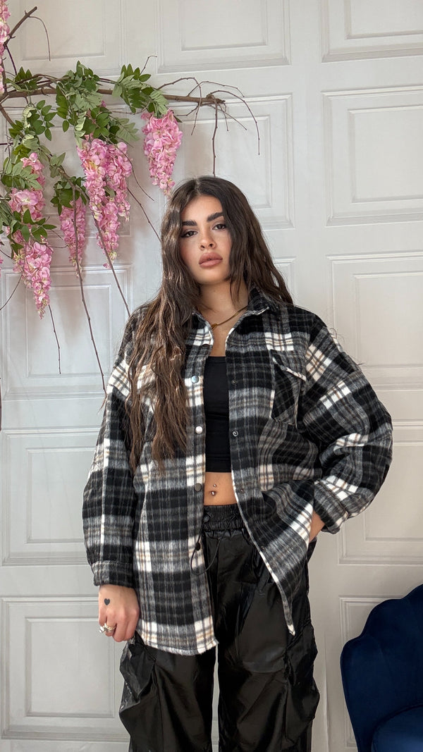 Maxi camicia in lana a quadri nero