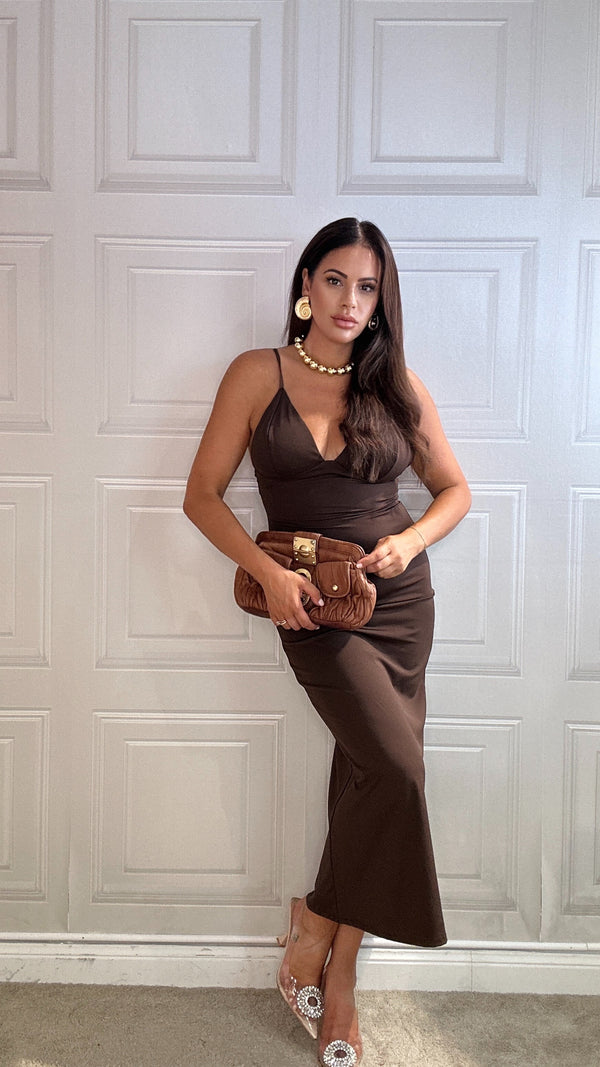 Abito Serena Brown