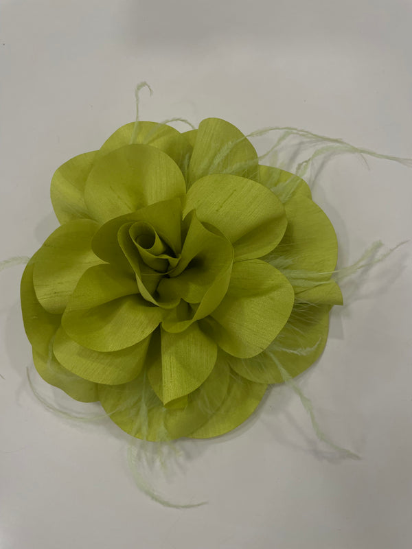 Fiore spilla mini piume Verde Lime